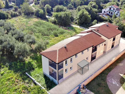 BRTONIGLA, DVOSOBNI STAN, 94,02 m2 se
