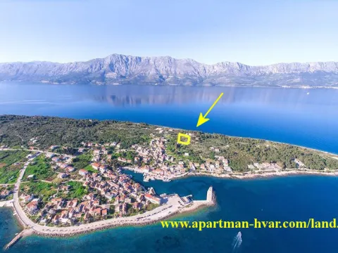 Hvar, Sućuraj, prodajem građevinsko zemljište.