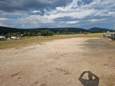 Iznamljujem zemljiste