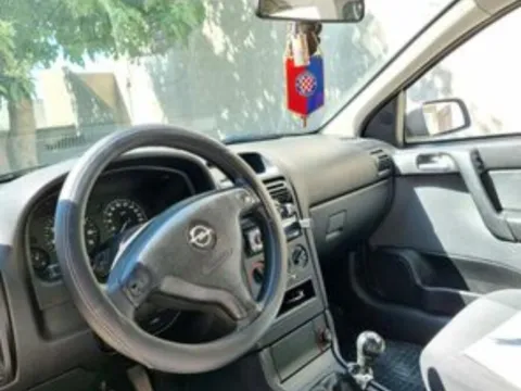 Opel Astra 1.4 16V