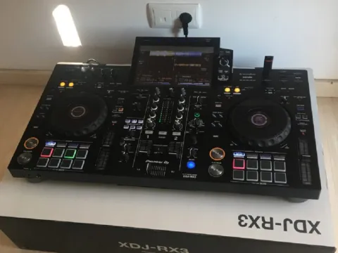 Pioneer DJ XDJ-RX3, Pioneer XDJ-XZ, Pioneer OPUS-QUAD, Pioneer DDJ-FLX10, Pioneer DDJ-1000, Pioneer DDJ-1000SRT ,  Pioneer DJ DDJ-REV7, Pioneer DDJ-800, Pioneer DDJ-RZX,  Pioneer CDJ-3000, Pioneer DJ 