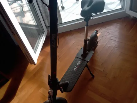 Prodajem električni romobil